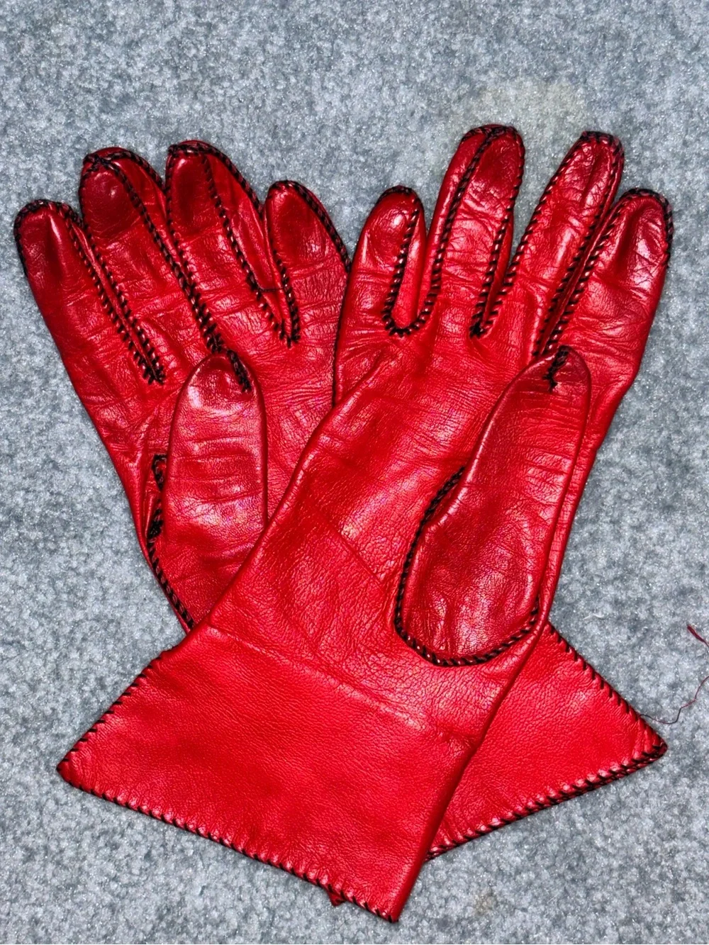 Vintage Gloves by Superb Red Leather Gloves Large Black Whip Stitch Mod Boho